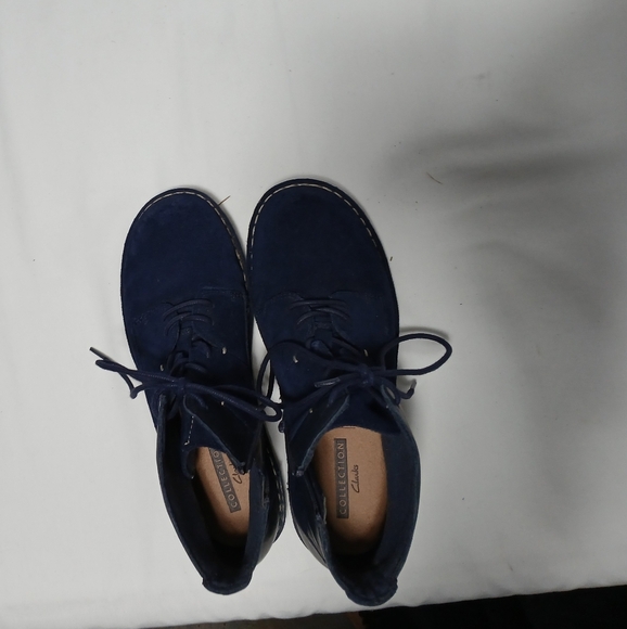 Clarks Leather/ Suede Lace Up/ Side Zipper Ankle Boots. Ladies Size 7.5 - Picture 4 of 8